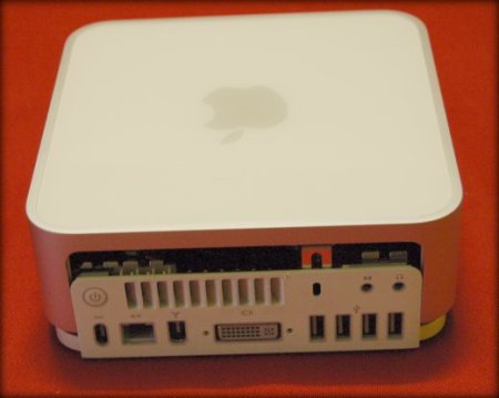 Mac Mini casi descuajeringado